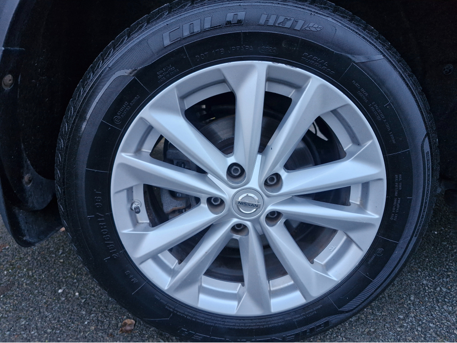 2015 Nissan Qashqai 1.5 DSL LOW MILAGE €8,500