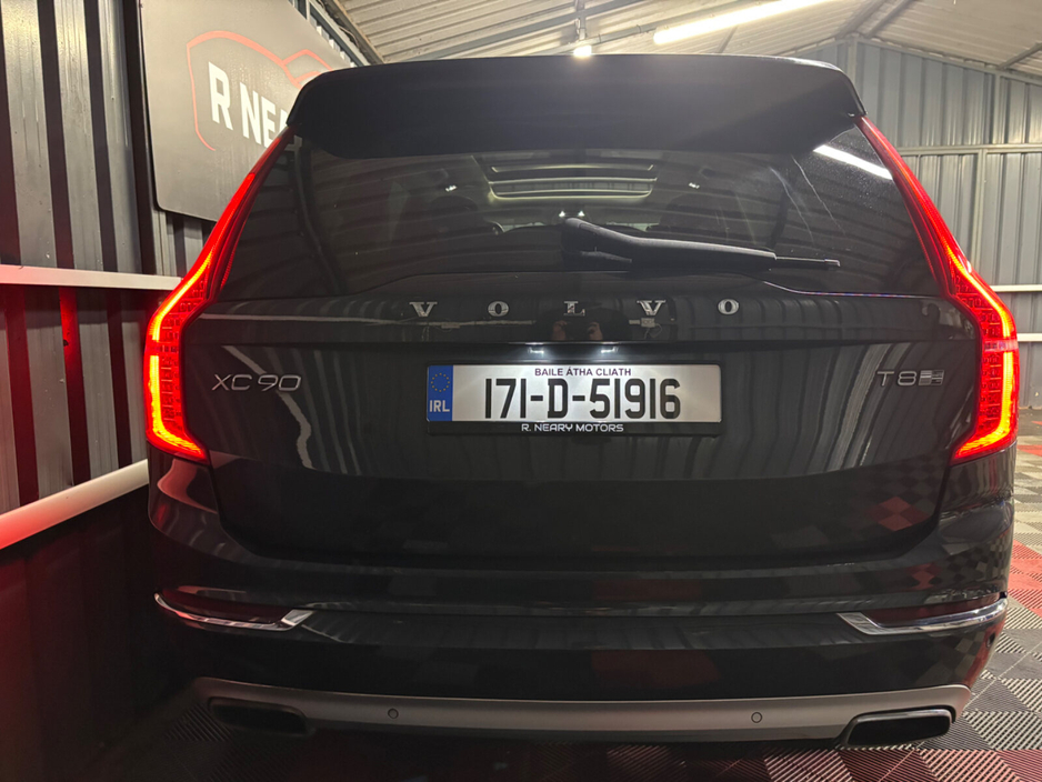 2017 Volvo XC90 - image 2