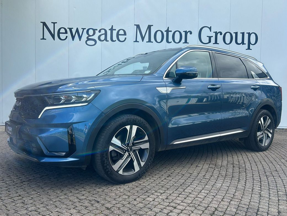 2021 Kia Sorento - image 2