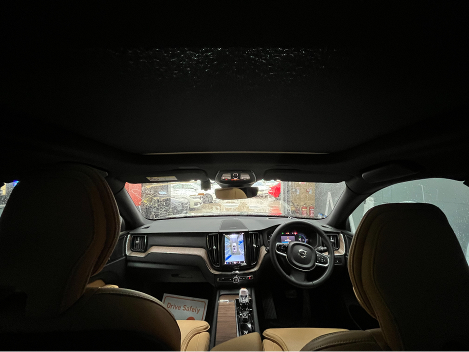 2023 Volvo XC60 €45950 2023 VOLVO XC60 RECHARGE ULTIMATE T6 2.0 AUTOMATIC / CRUISE CONTROL / 360° PARKING CAMERA / ELECTRIC MEMORY & HEATED SEATS / PANORAMIC SUNROOF / HEATED STEERING WHEEL / APPLE CARPLAY €45,950