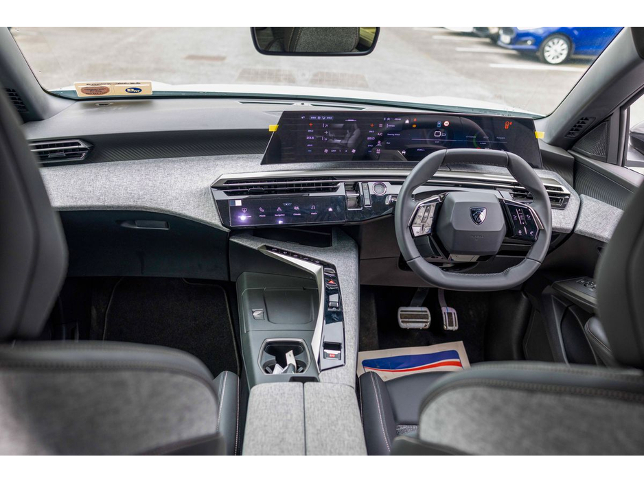 2026 Peugeot 5008 - image 24