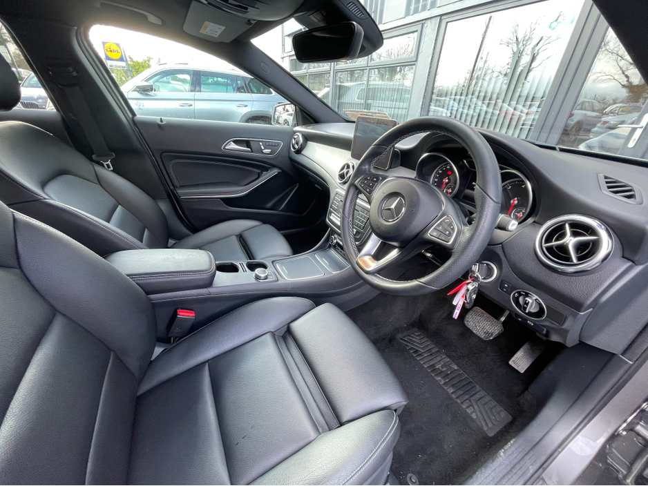 2017 Mercedes-Benz GLA Class 200 D SPORT PREMIUM + AUTO 5DR €17,950
