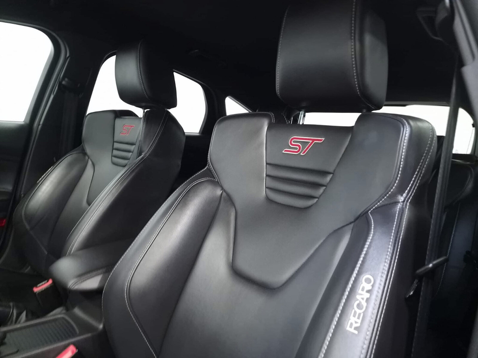 2015 Ford Focus 2.0 EcoBoost 250PS ST2 €18,950