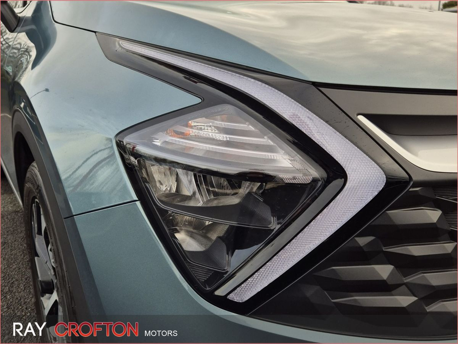 2023 Kia Sportage - image 14