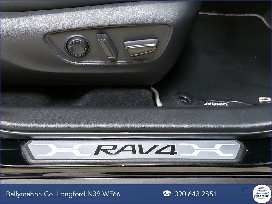 2022 Toyota Rav4 - image 23