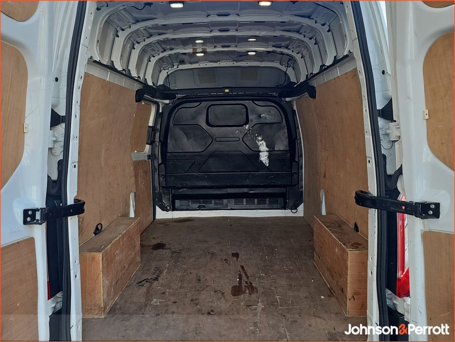 2021 Ford Transit Custom - image 22