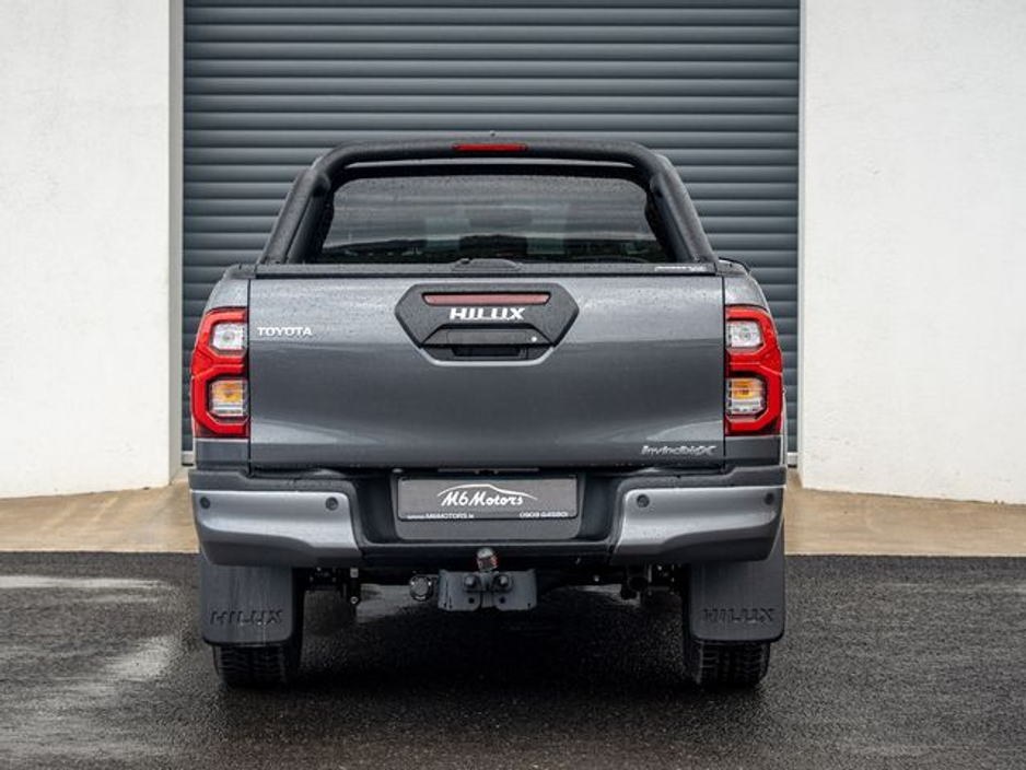 2026 Toyota Hilux - image 5