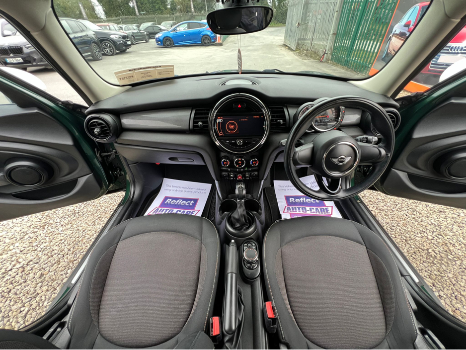 2017 MINI Cooper - image 12