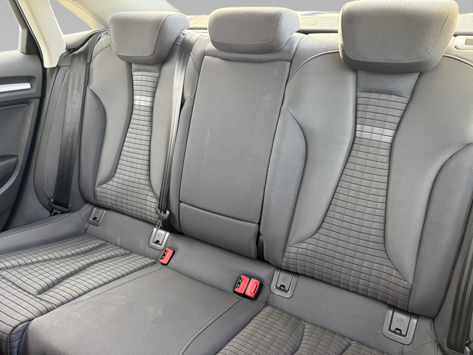 2016 Audi A3 - image 12