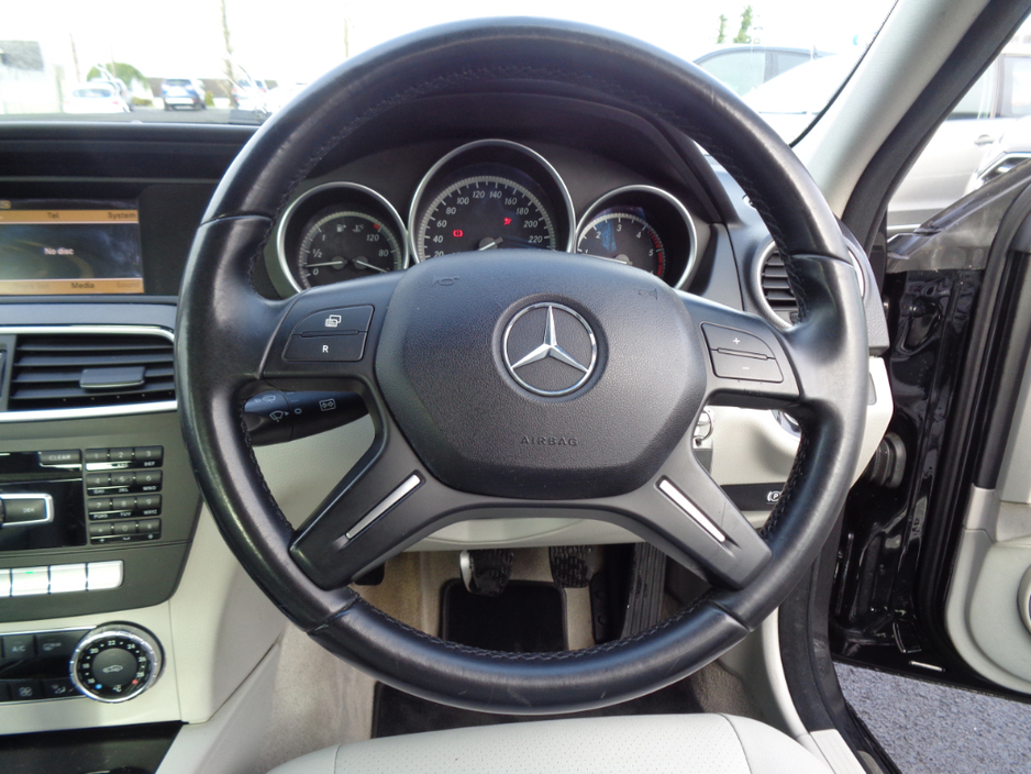 2012 Mercedes-Benz C Class - image 10