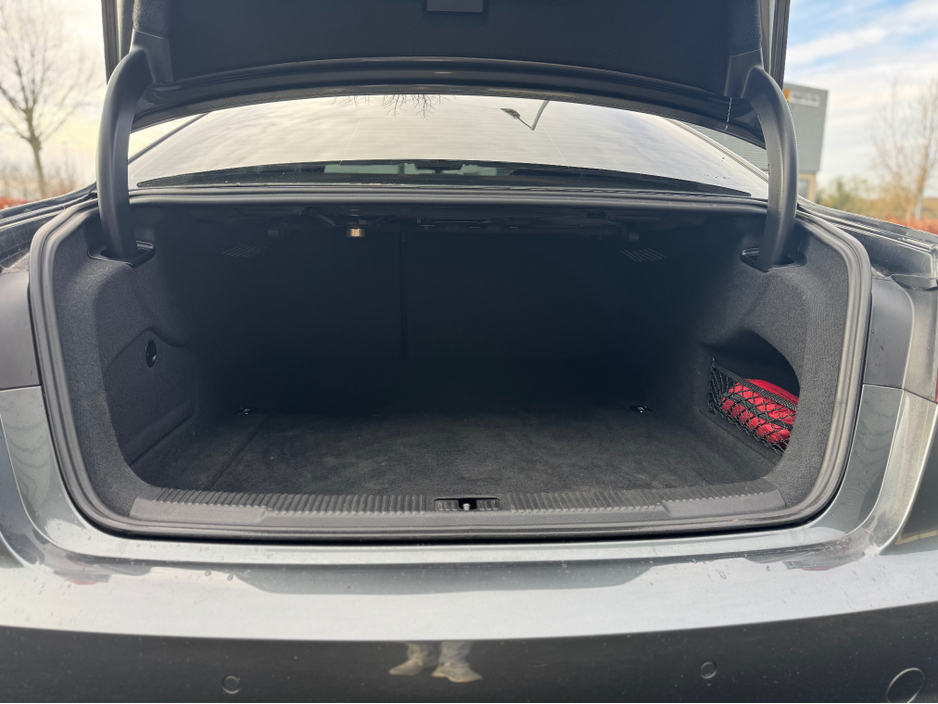 2016 Audi A6 - image 9