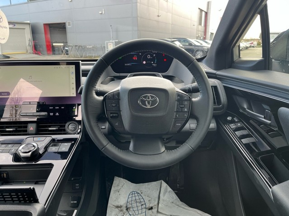 2024 Toyota bZ4X - image 10
