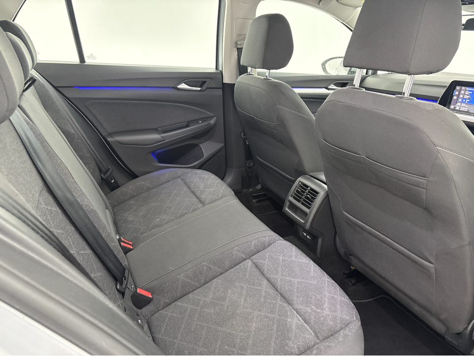 2023 Volkswagen Golf 1.0 LIFE TSI MHE MHEV 110HP 5