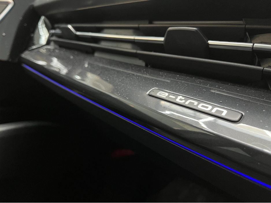 2023 Audi Q4 e-tron - image 23