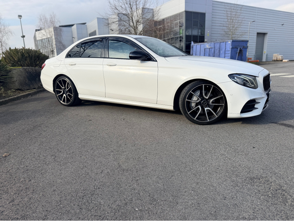 2016 Mercedes-Benz E Class - image 8