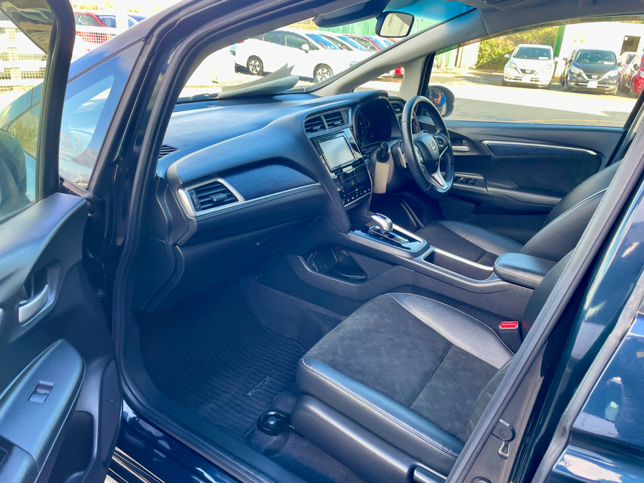 2016 Honda Shuttle - image 19