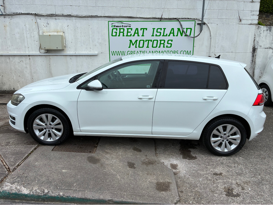 2014 Volkswagen Golf - image 5