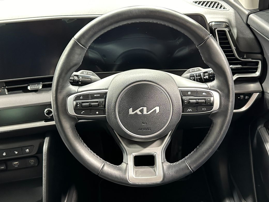 2025 Kia Sportage - image 13