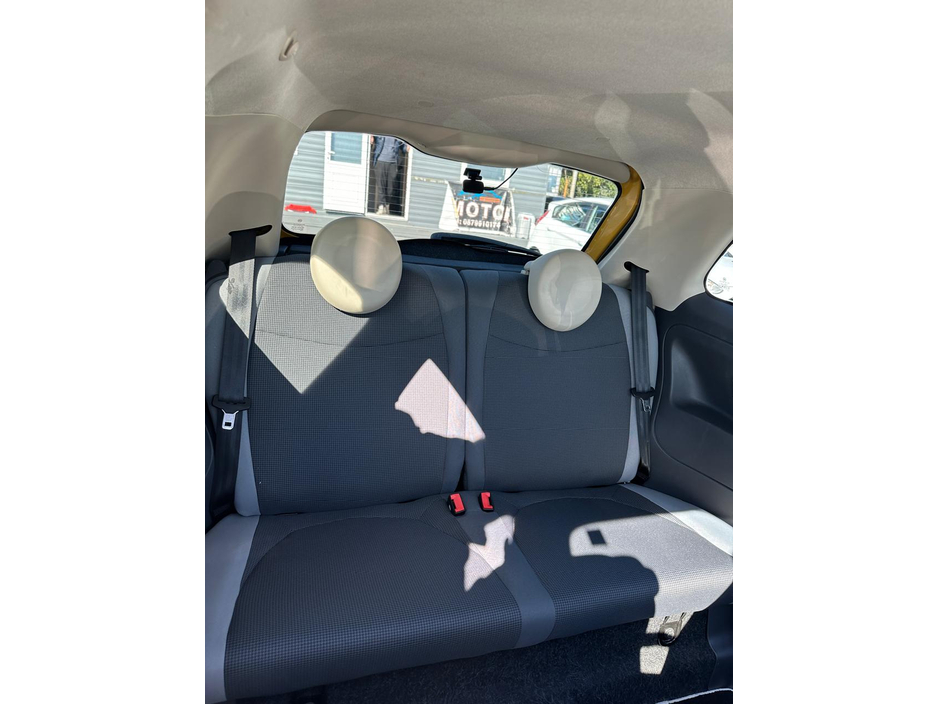 2015 Fiat 500 - image 15