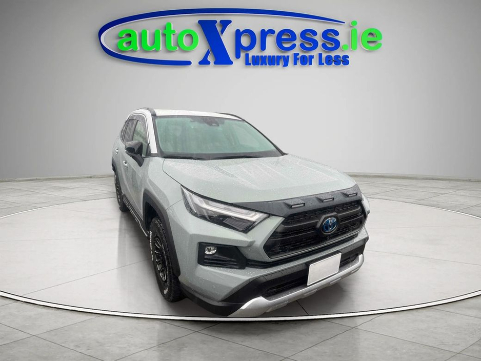 2022 Toyota Rav4 - image 5