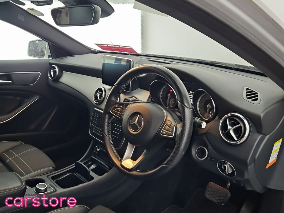 2016 Mercedes-Benz GLA Class - image 9