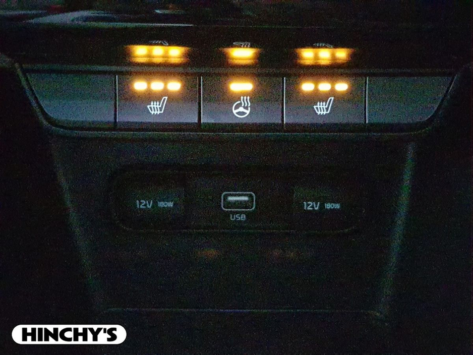 2020 Kia Sportage - image 24