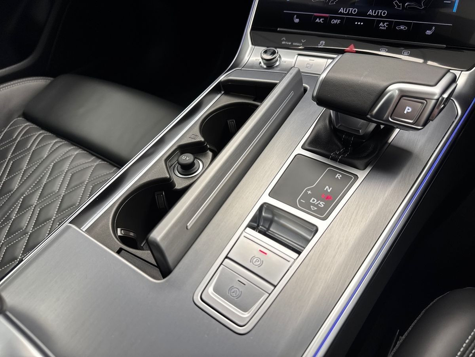 2025 Audi A6 - image 16