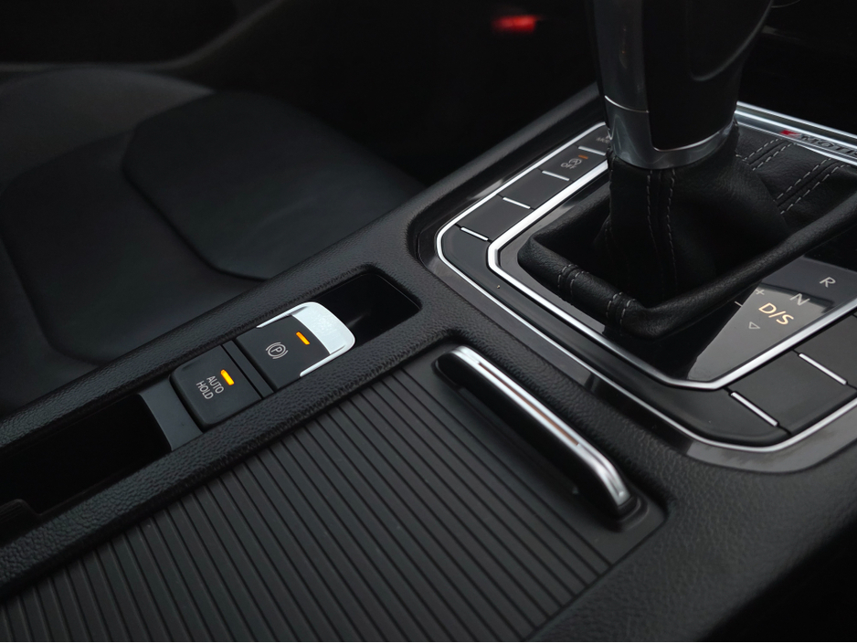 2018 Volkswagen Arteon 2.0 TSI R LINE EDITION 280BHP VIRTUAL DASH FULL LEATHER HEATED ELECTRIC SEATS SAT NAV CARPLAY ANDROID AUTO BLIND SPORT PARKING SENSORS SELF PARKING ASSIST 360 CAMERA €29,500