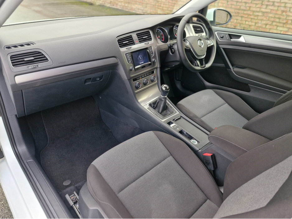 2015 Volkswagen Golf 1.2 TSI MANUAL €8,750