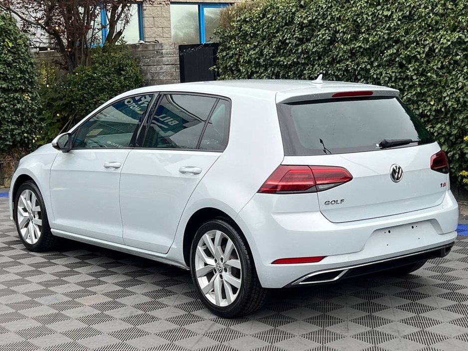 2017 Volkswagen Golf - image 5