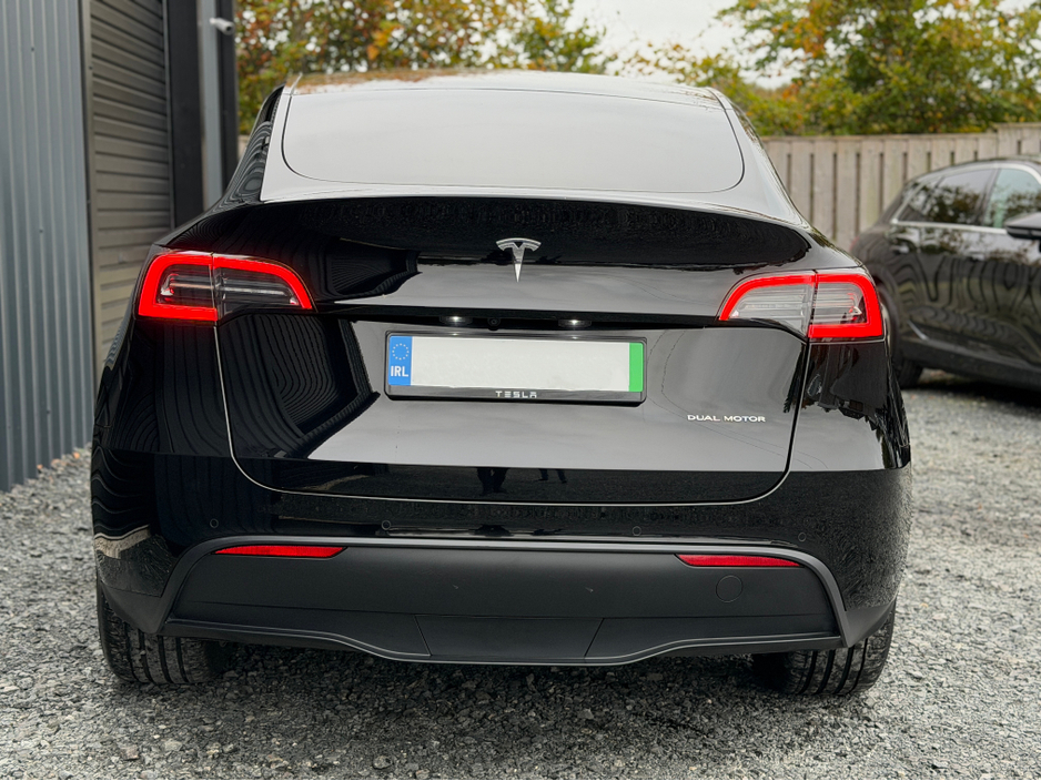 2023 Tesla Model Y MODEL Y LONG RANGE AWD €32,950