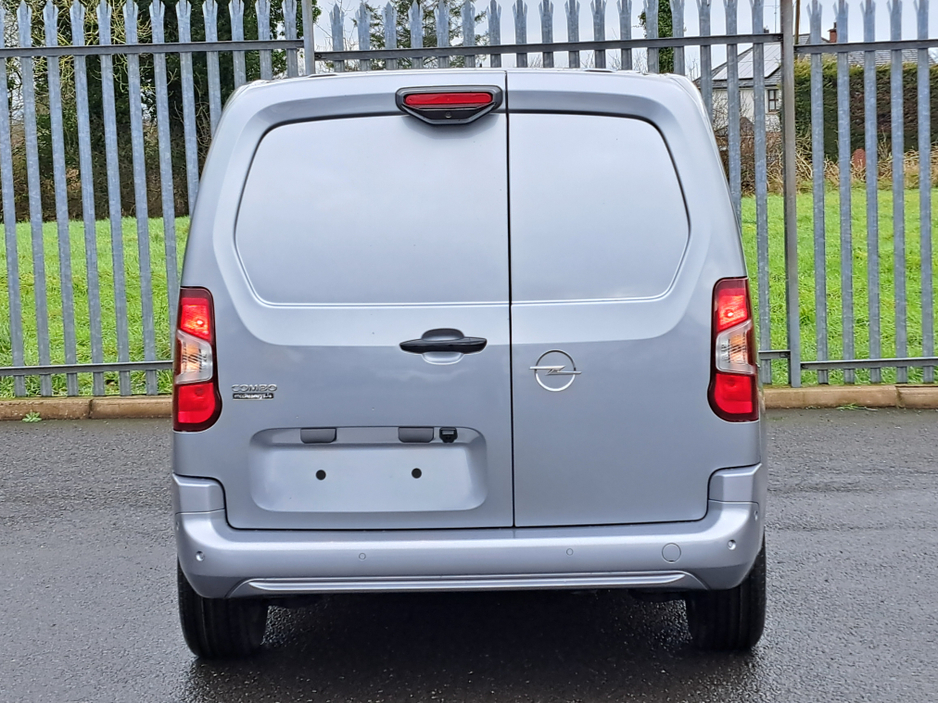 2026 Opel Combo SPORTIVE L1H1 1.5TD 130BHP **8 SPEED AUTOMATIC**TOP SPEC** €25,163