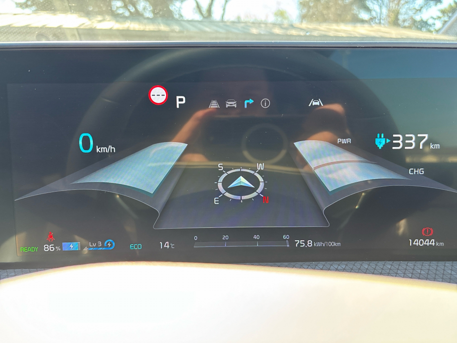 2024 Kia EV6 - image 11