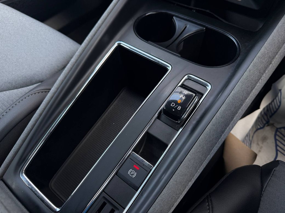 2023 Skoda Enyaq - image 11