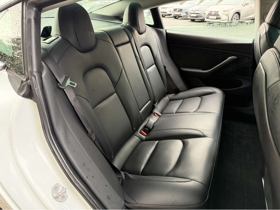 2020 Tesla Model 3 STANDARD RANGE + RWD..PANORAMIC ROOF €18,900