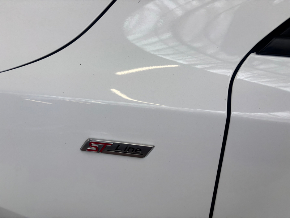 2023 Ford Focus - image 17