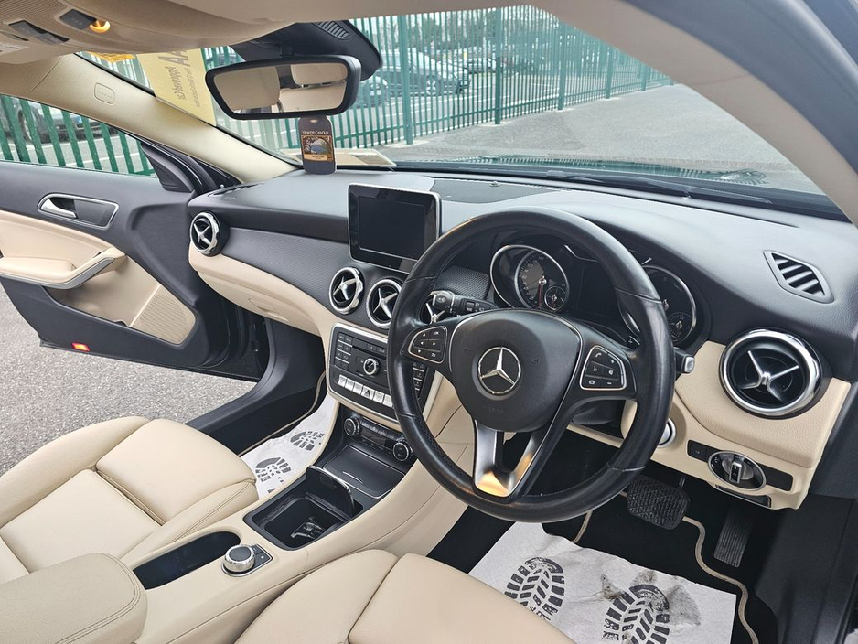 2019 Mercedes-Benz GLA Class - image 12