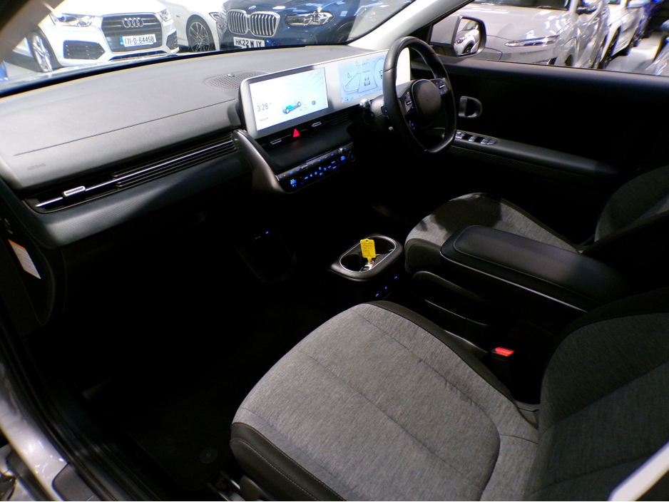 2023 Hyundai Ioniq 2023*ONLY 36,000 MILES*73KWH HYUNDAI IONIQ 5 PREMIUM EV*FULL HYUNDAI SERVICE HISTORY*FULL BATTERY HEALTH CERTIFICATE*PREMIUM PACK*2 CHARGER*1 OWNER*FANTASTIC CONDITION SPEC Bluetooth,Apple car-play,Ce €29,900