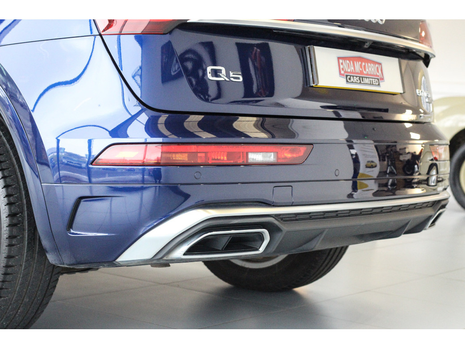 2023 Audi Q5 - image 12