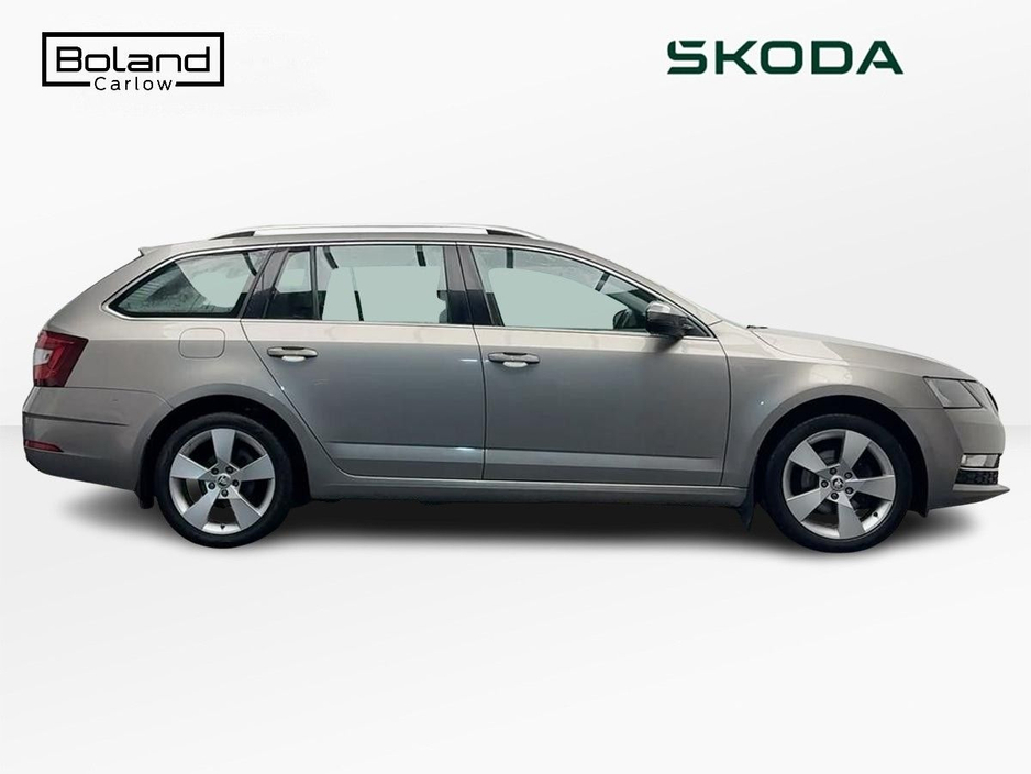 2018 Skoda Octavia - image 4