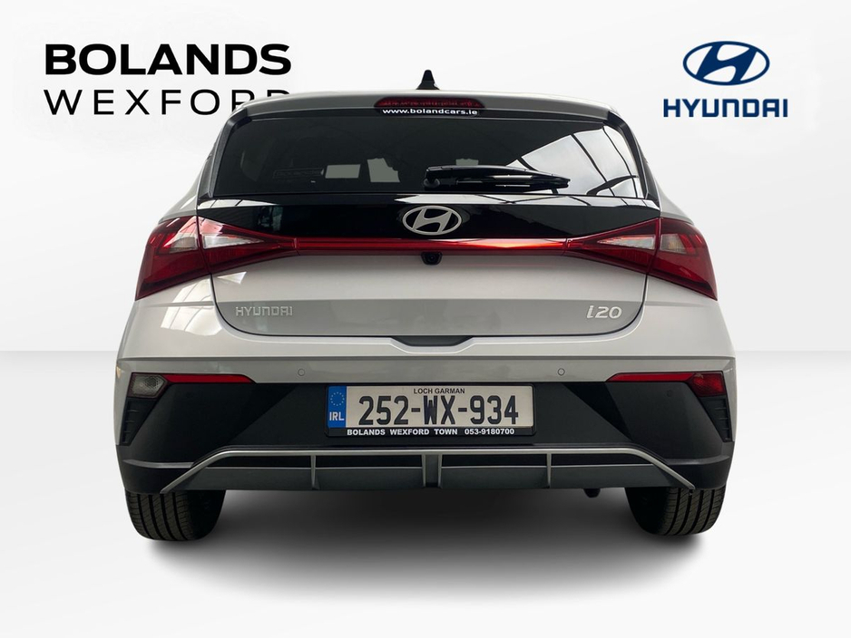 2025 Hyundai i20 - image 12