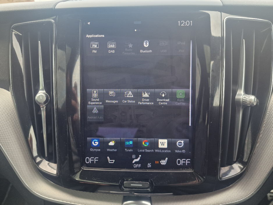 2020 Volvo XC60 - image 18