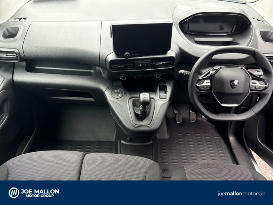 2025 Peugeot Partner PRO-PLUS 1.5 100 BHP. *PRE-REG* €22,357