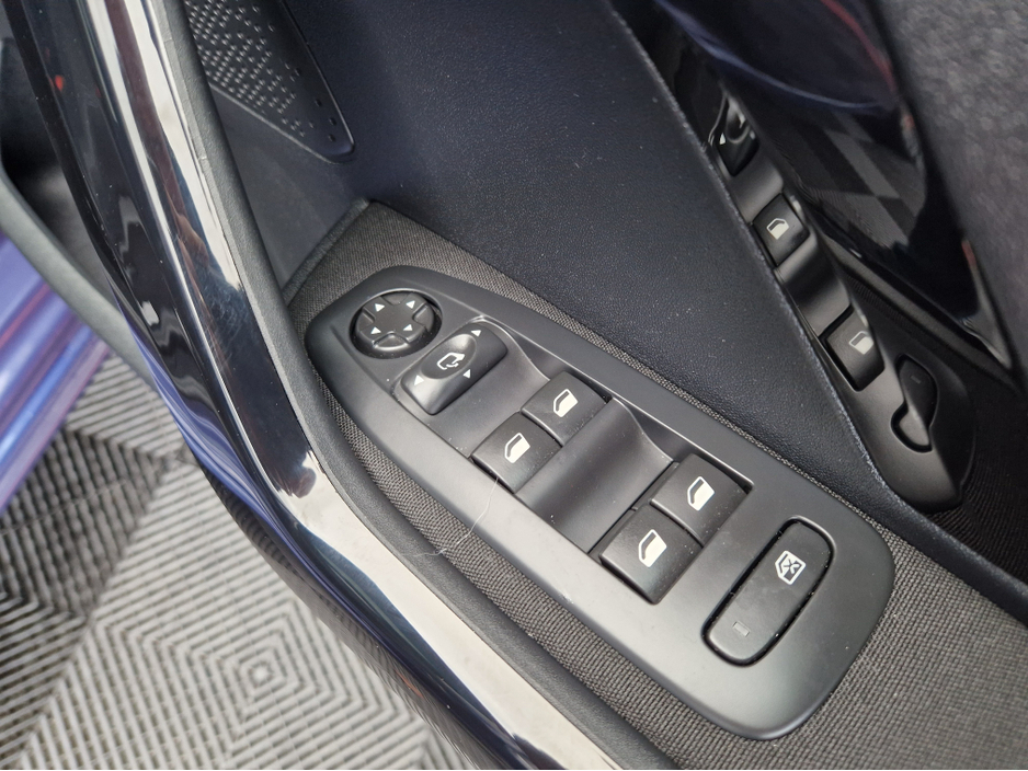 2017 Peugeot 208 ALLURE 1.2 PETROL 5DR AUTOMATIC €10,950