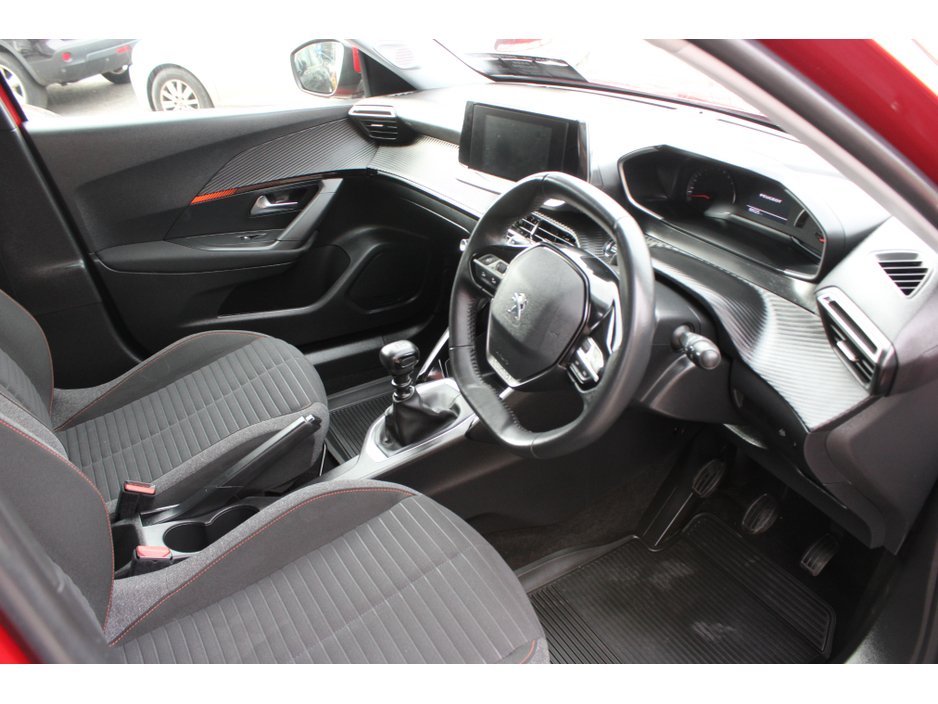 2022 Peugeot 2008 - image 6