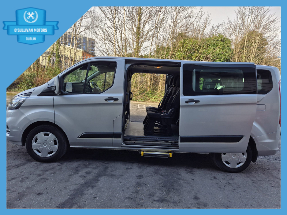 2020 Ford Transit Custom - image 6