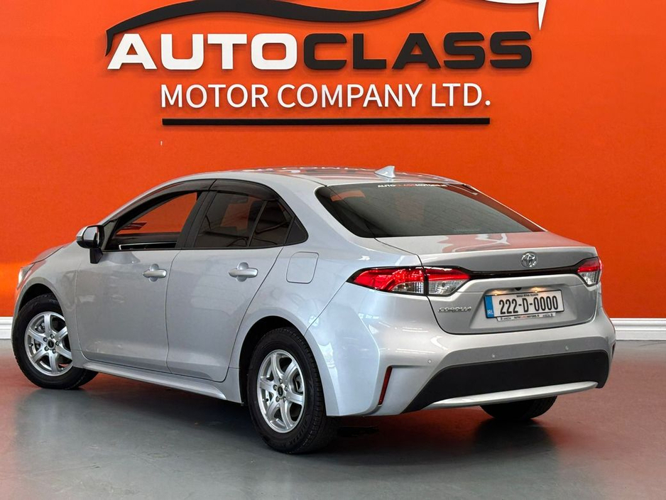 2022 Toyota Corolla - image 7