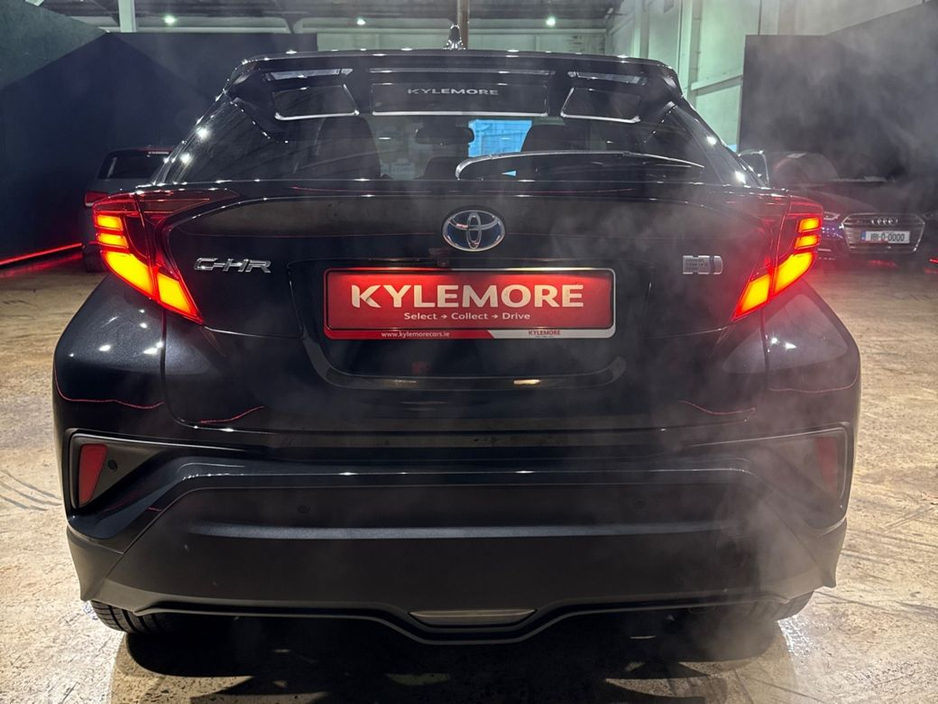 2020 Toyota C-HR 1.8 HYBRID AUTOMATIC - G PACKAGE - BROWN HALF LEATHER - FACTORY ALLOYS - CRUISE CONTROL - REVERSE CAMERA €22,950