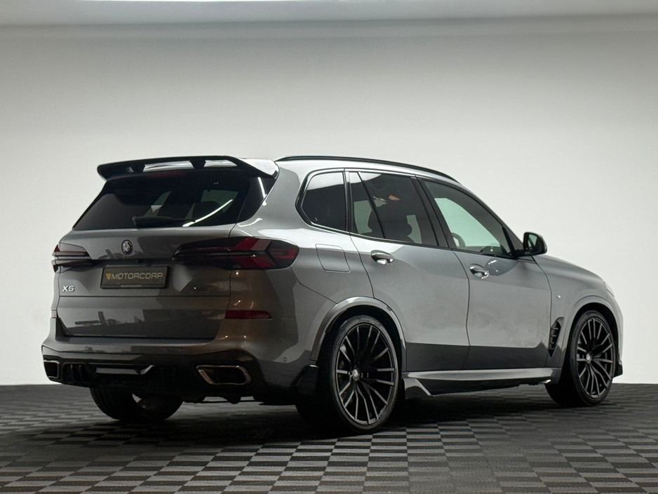 2024 BMW X5 50E M SPORT XDRIVE *HUGE SPEC* €97,990