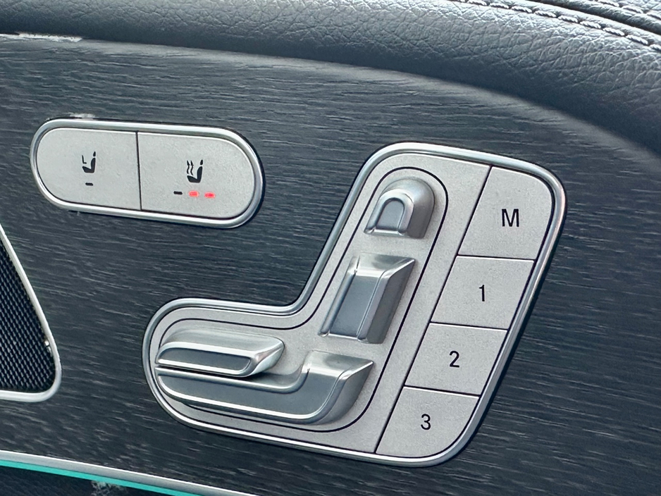 2022 Mercedes-Benz GLE Class - image 22